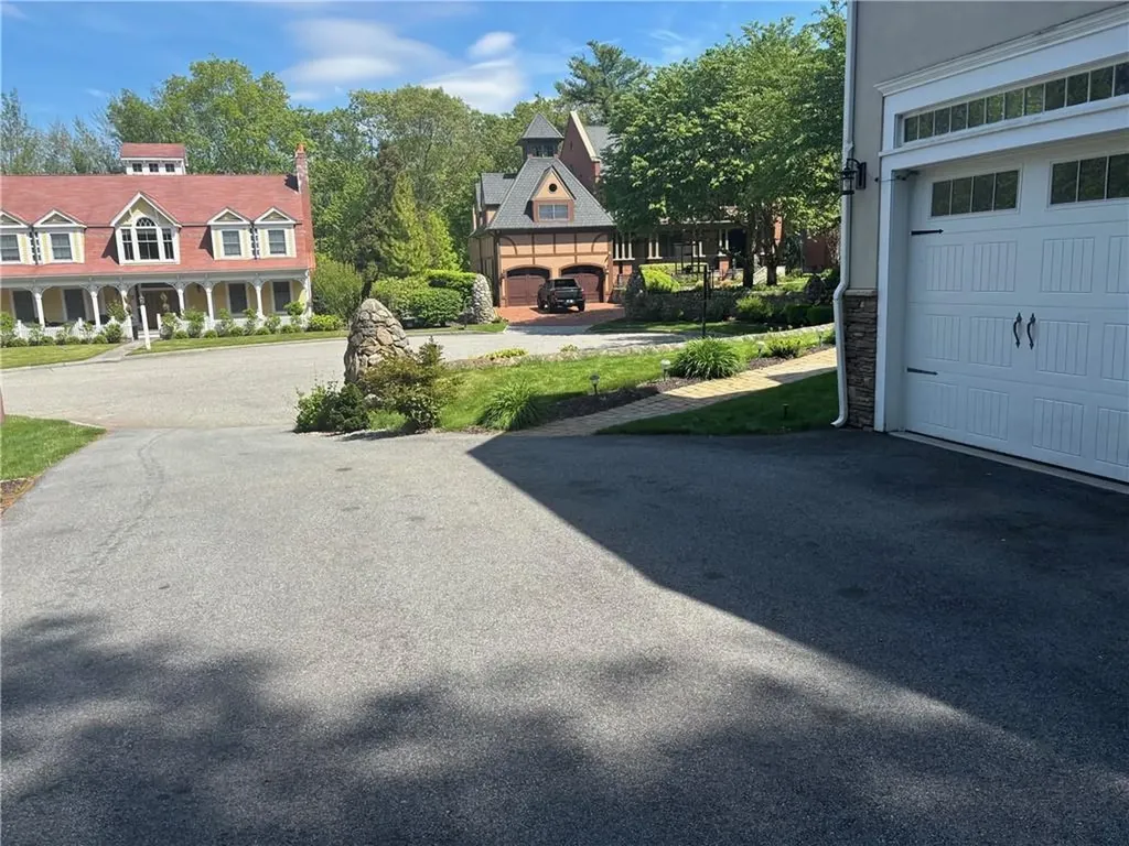 7 Thornewood Drive Lincoln RI 02865