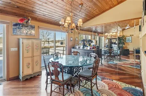 585 Meadow View Avenue Warwick RI 02889