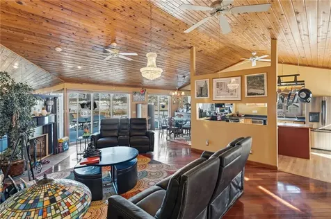 585 Meadow View Avenue Warwick RI 02889