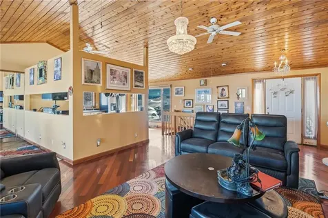 585 Meadow View Avenue Warwick RI 02889