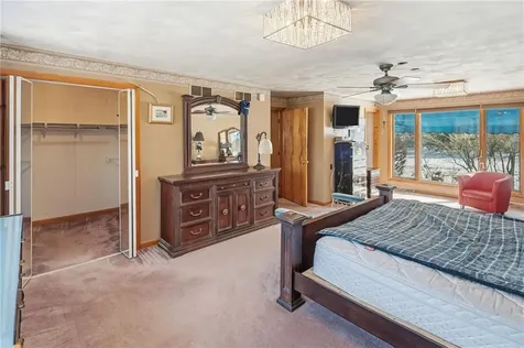 585 Meadow View Avenue Warwick RI 02889