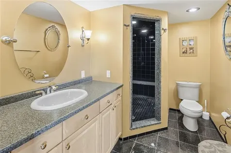 585 Meadow View Avenue Warwick RI 02889