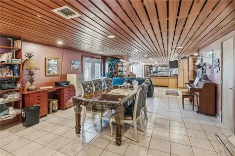 585 Meadow View Avenue Warwick RI 02889