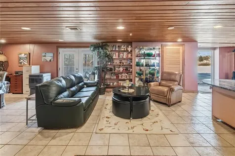 585 Meadow View Avenue Warwick RI 02889