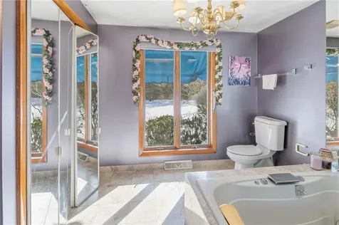 585 Meadow View Avenue Warwick RI 02889