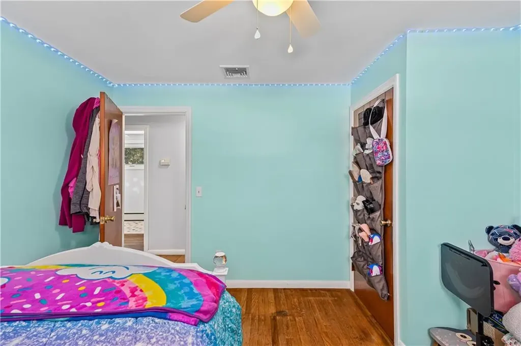 28 Hoyt Street Warwick RI 02886