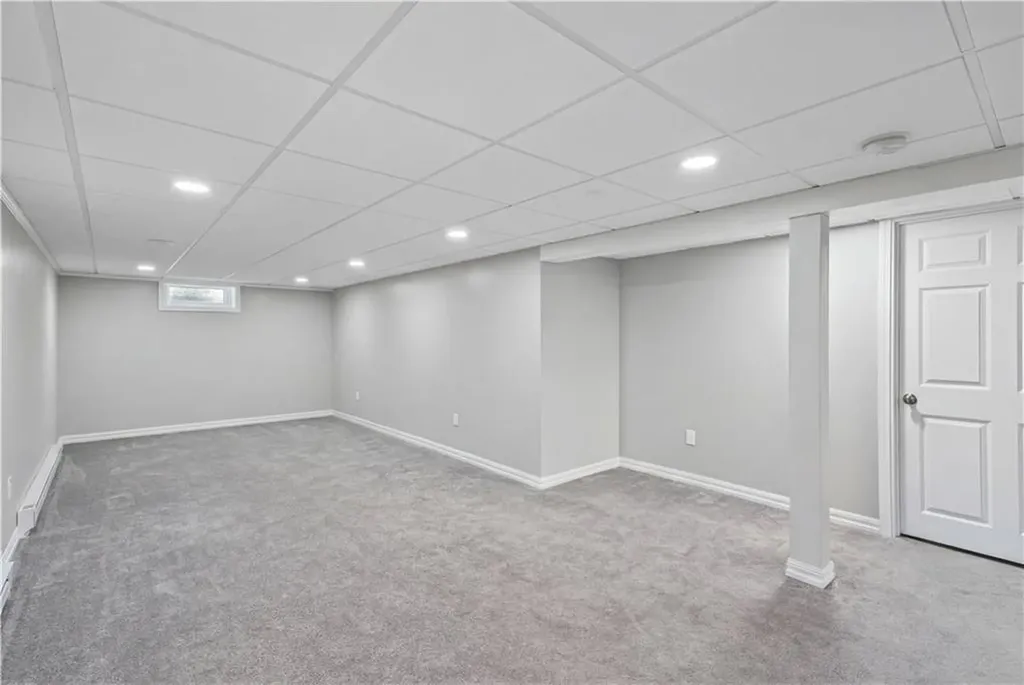 28 Hoyt Street Warwick RI 02886