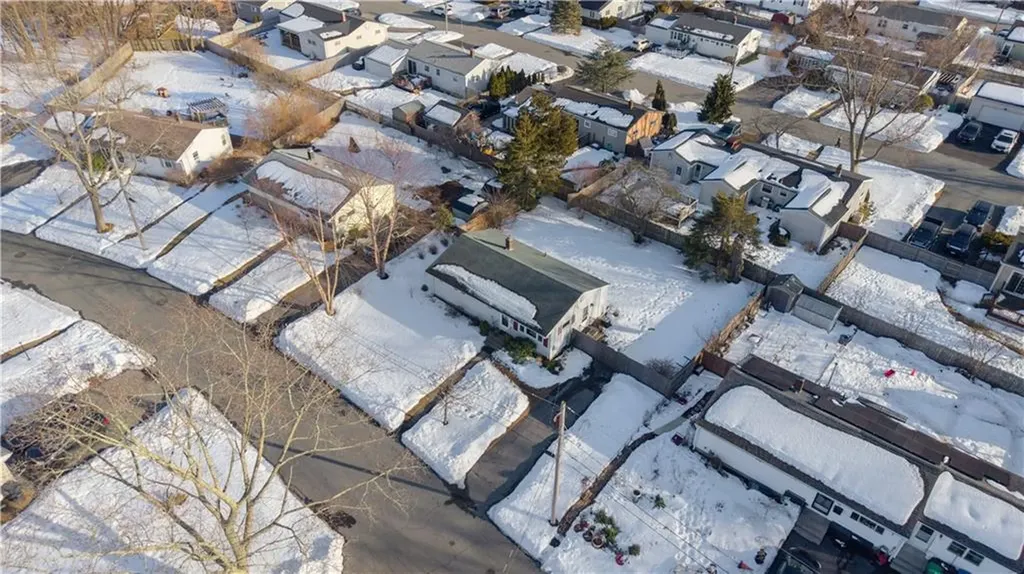 28 Hoyt Street Warwick RI 02886