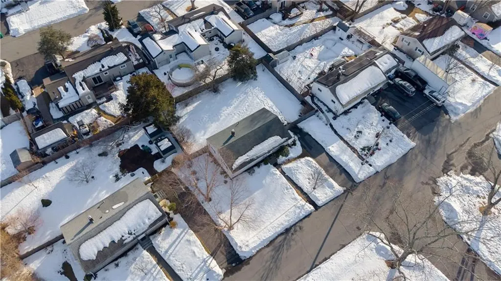 28 Hoyt Street Warwick RI 02886