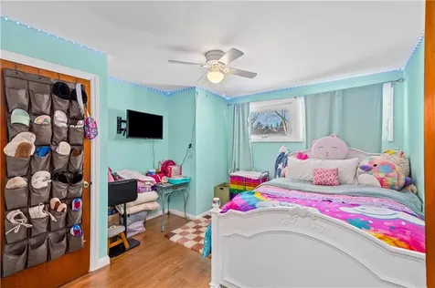 28 Hoyt Street Warwick RI 02886