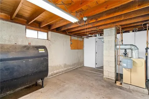 28 Hoyt Street Warwick RI 02886