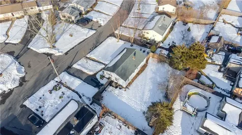 28 Hoyt Street Warwick RI 02886