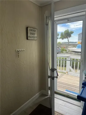 14 William Avenue Tiverton RI 02878