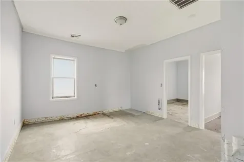 42 Main Road Tiverton RI 02878