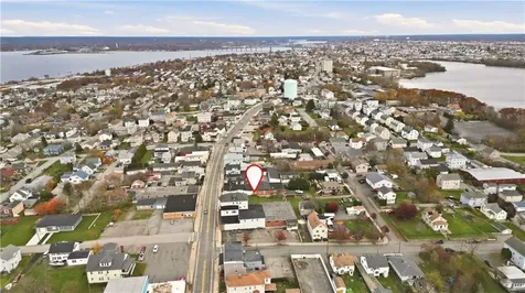 42 Main Road Tiverton RI 02878