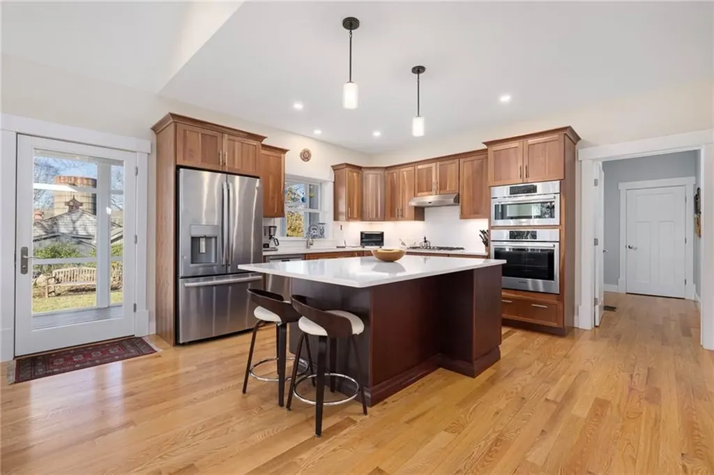 35 Abbey Road South Kingstown RI 02879