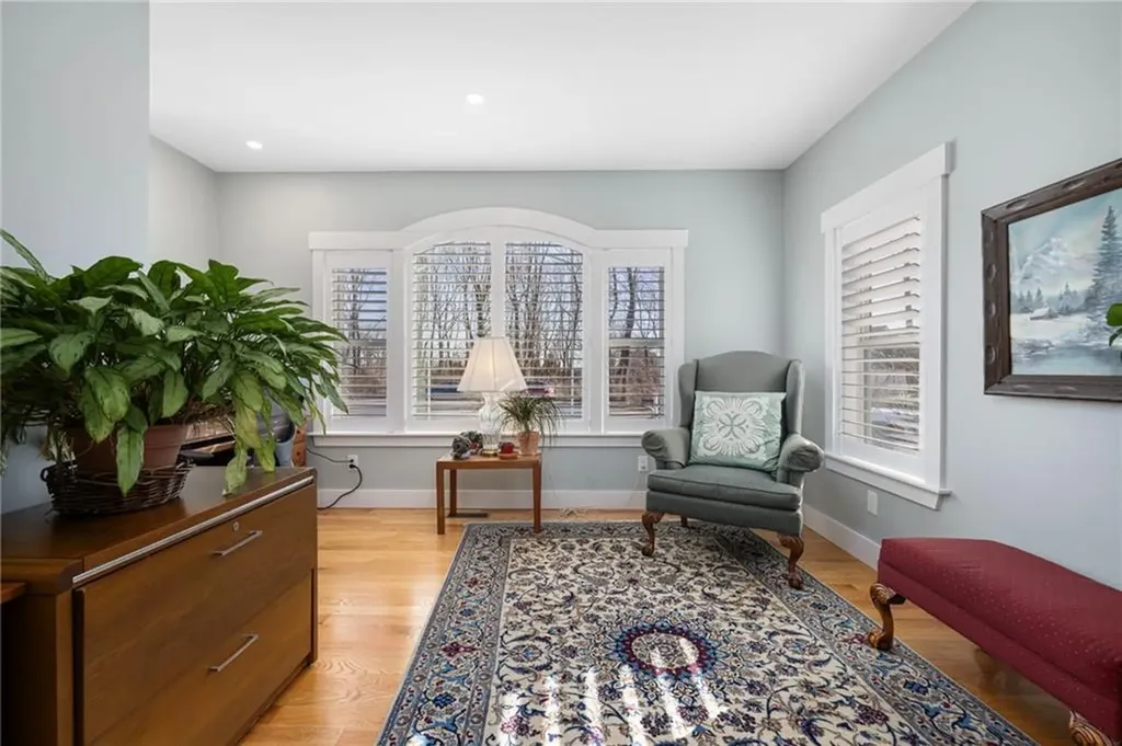 35 Abbey Road South Kingstown RI 02879