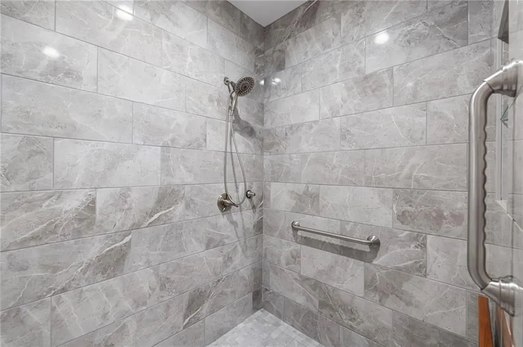 35 Abbey Road South Kingstown RI 02879