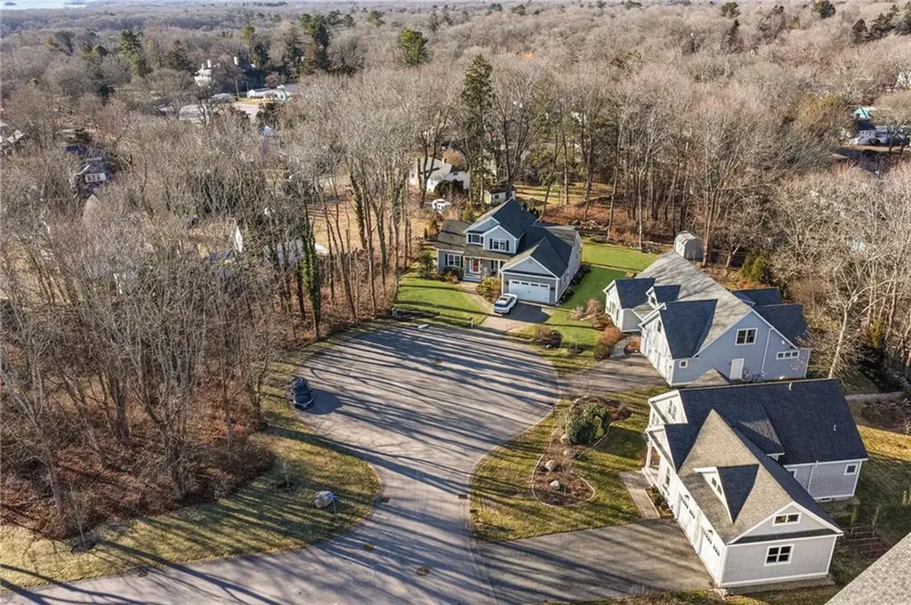 35 Abbey Road South Kingstown RI 02879