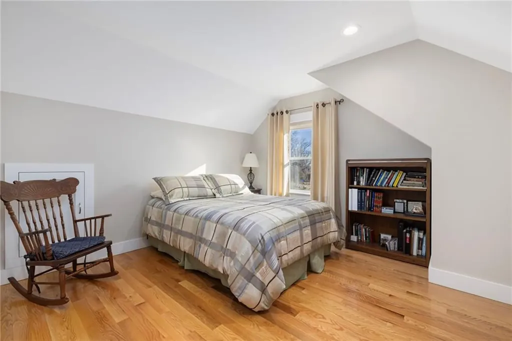 35 Abbey Road South Kingstown RI 02879