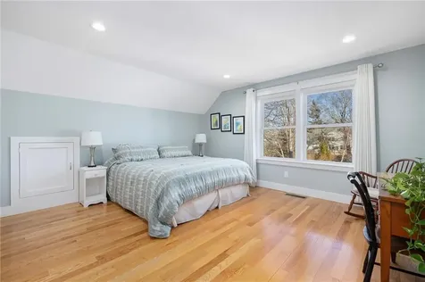 35 Abbey Road South Kingstown RI 02879