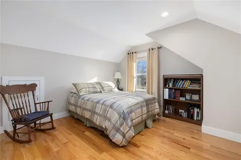 35 Abbey Road South Kingstown RI 02879