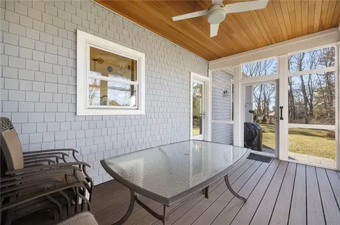 35 Abbey Road South Kingstown RI 02879