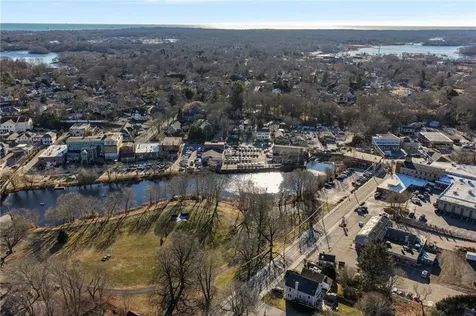 35 Abbey Road South Kingstown RI 02879