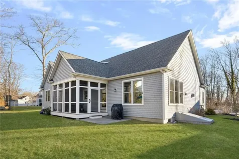 35 Abbey Road South Kingstown RI 02879
