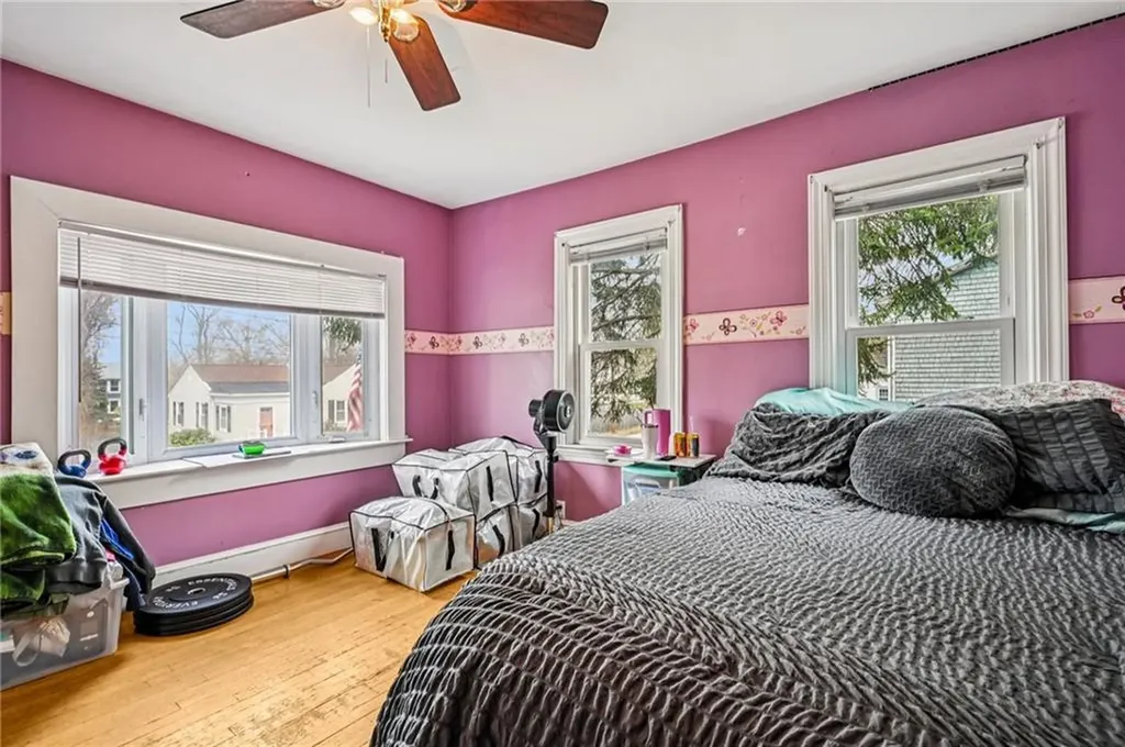 26 Barton Avenue Warwick RI 02889