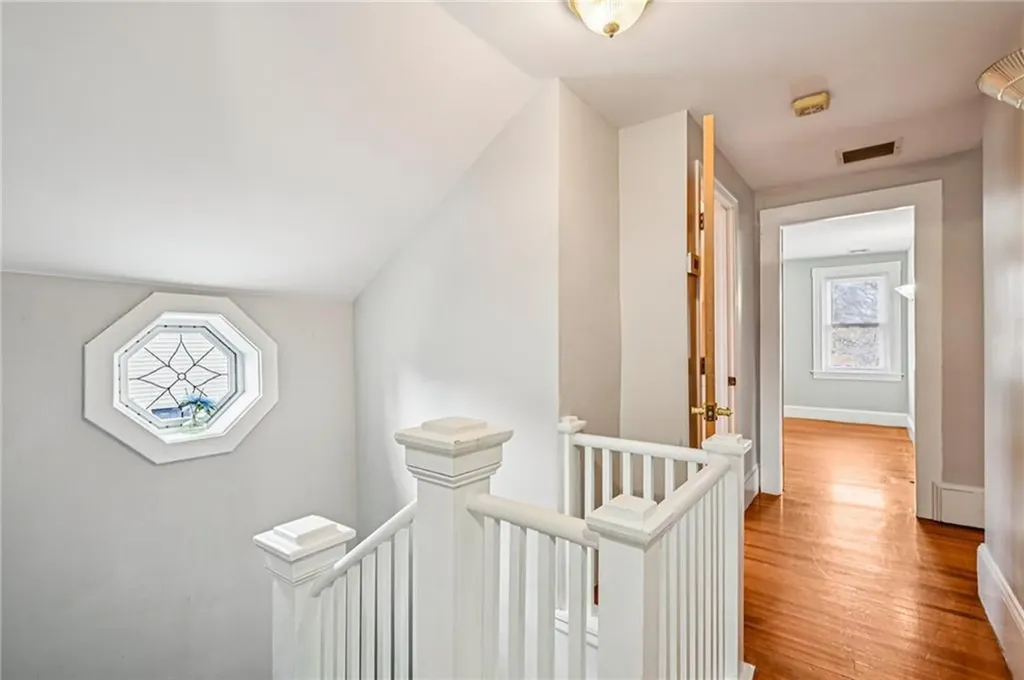 26 Barton Avenue Warwick RI 02889