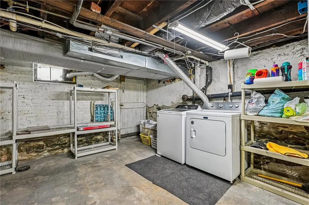 26 Barton Avenue Warwick RI 02889