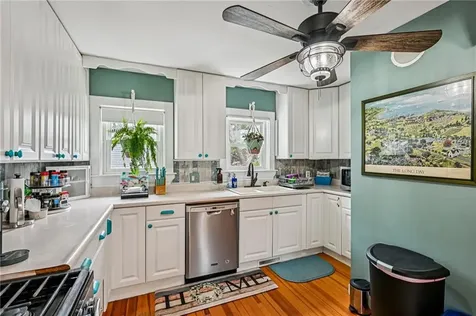 26 Barton Avenue Warwick RI 02889