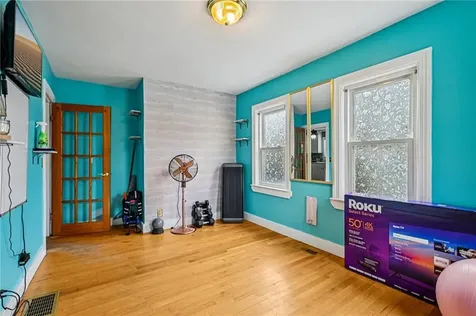 26 Barton Avenue Warwick RI 02889