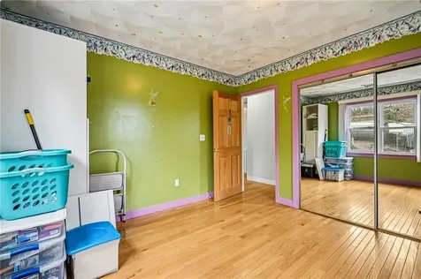 26 Barton Avenue Warwick RI 02889