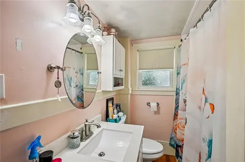 26 Barton Avenue Warwick RI 02889