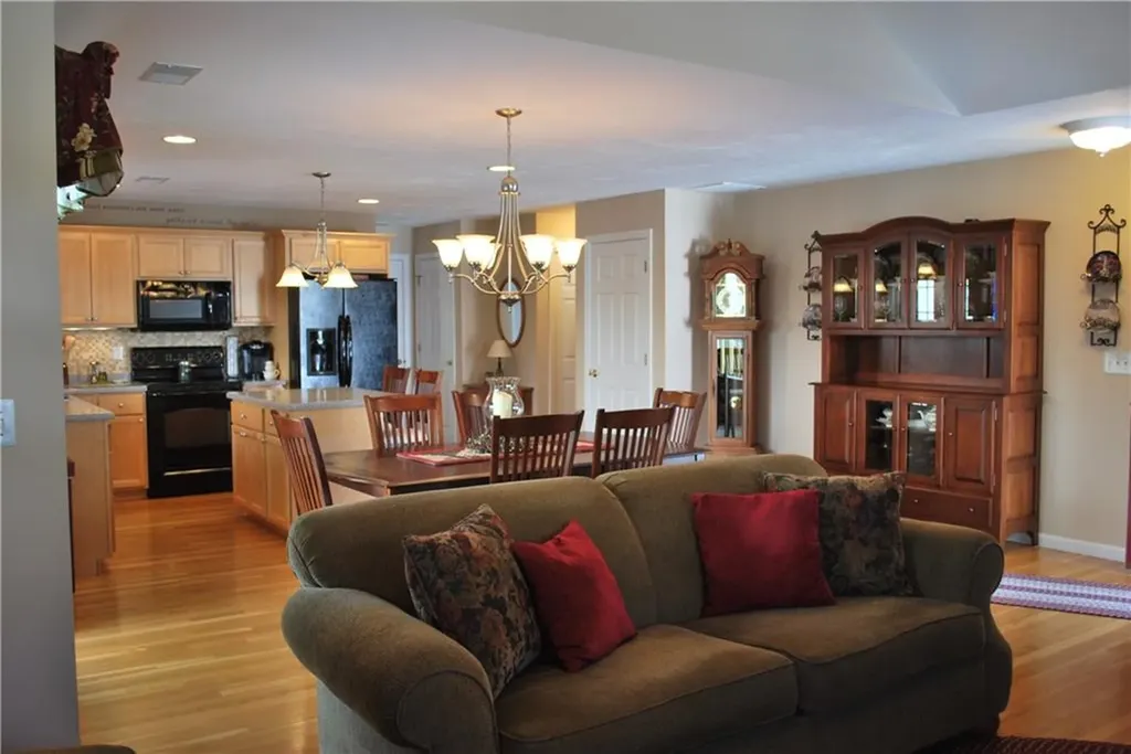 500 Mendon Road Cumberland RI 02864