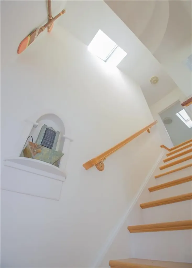 161 Narragansett Boulevard Portsmouth RI 02871