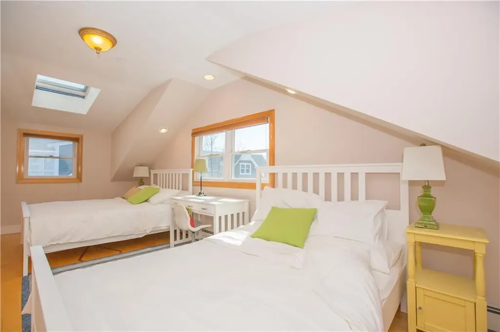 161 Narragansett Boulevard Portsmouth RI 02871