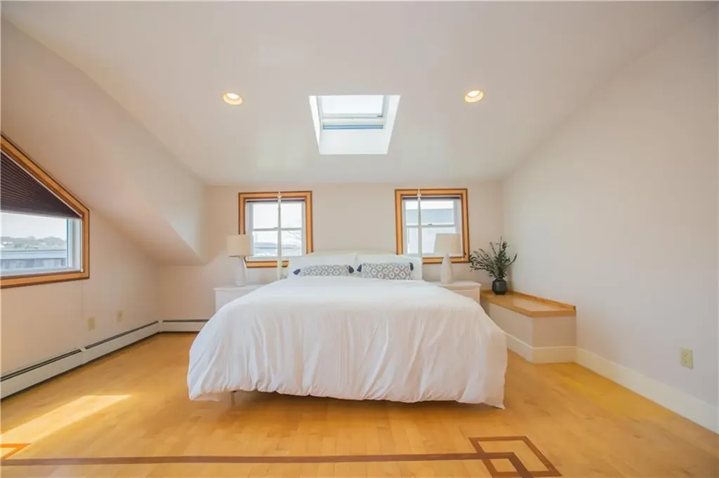 161 Narragansett Boulevard Portsmouth RI 02871