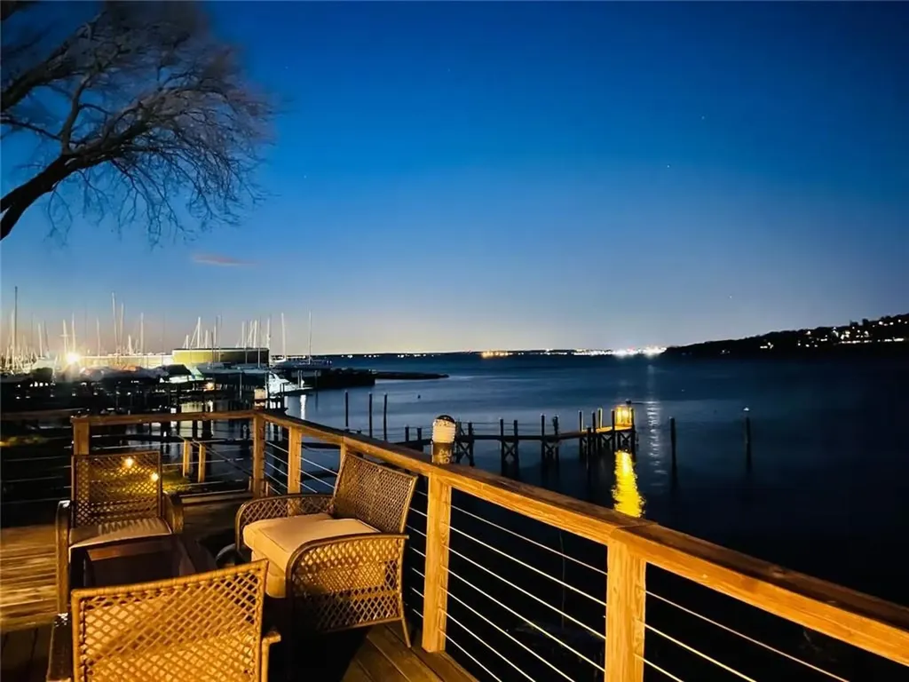 161 Narragansett Boulevard Portsmouth RI 02871