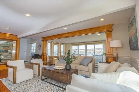 161 Narragansett Boulevard Portsmouth RI 02871