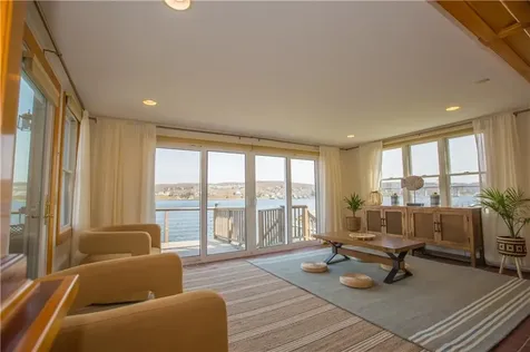 161 Narragansett Boulevard Portsmouth RI 02871