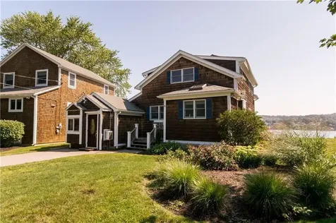 161 Narragansett Boulevard Portsmouth RI 02871