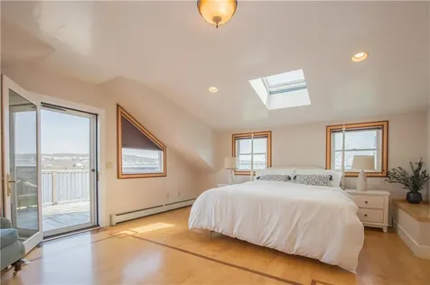 161 Narragansett Boulevard Portsmouth RI 02871