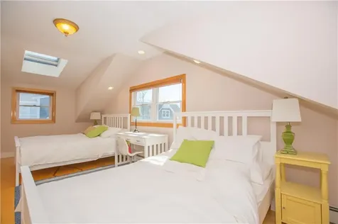 161 Narragansett Boulevard Portsmouth RI 02871