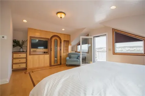 161 Narragansett Boulevard Portsmouth RI 02871