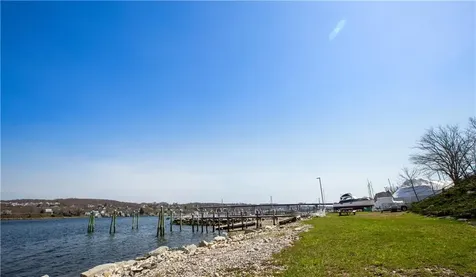 161 Narragansett Boulevard Portsmouth RI 02871