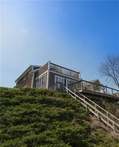 161 Narragansett Boulevard Portsmouth RI 02871