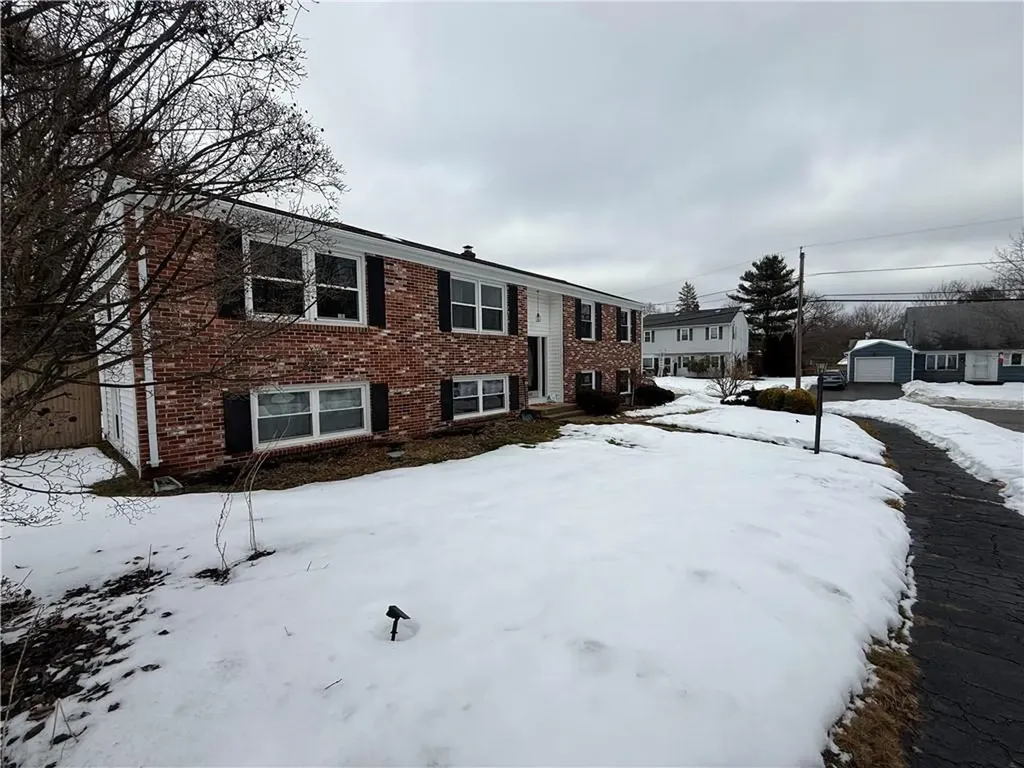 52 Cottonwood Drive Cranston RI 02921